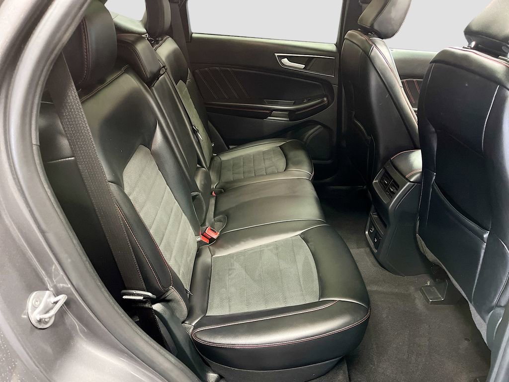 Used 2022 Ford Edge ST-Line image 27