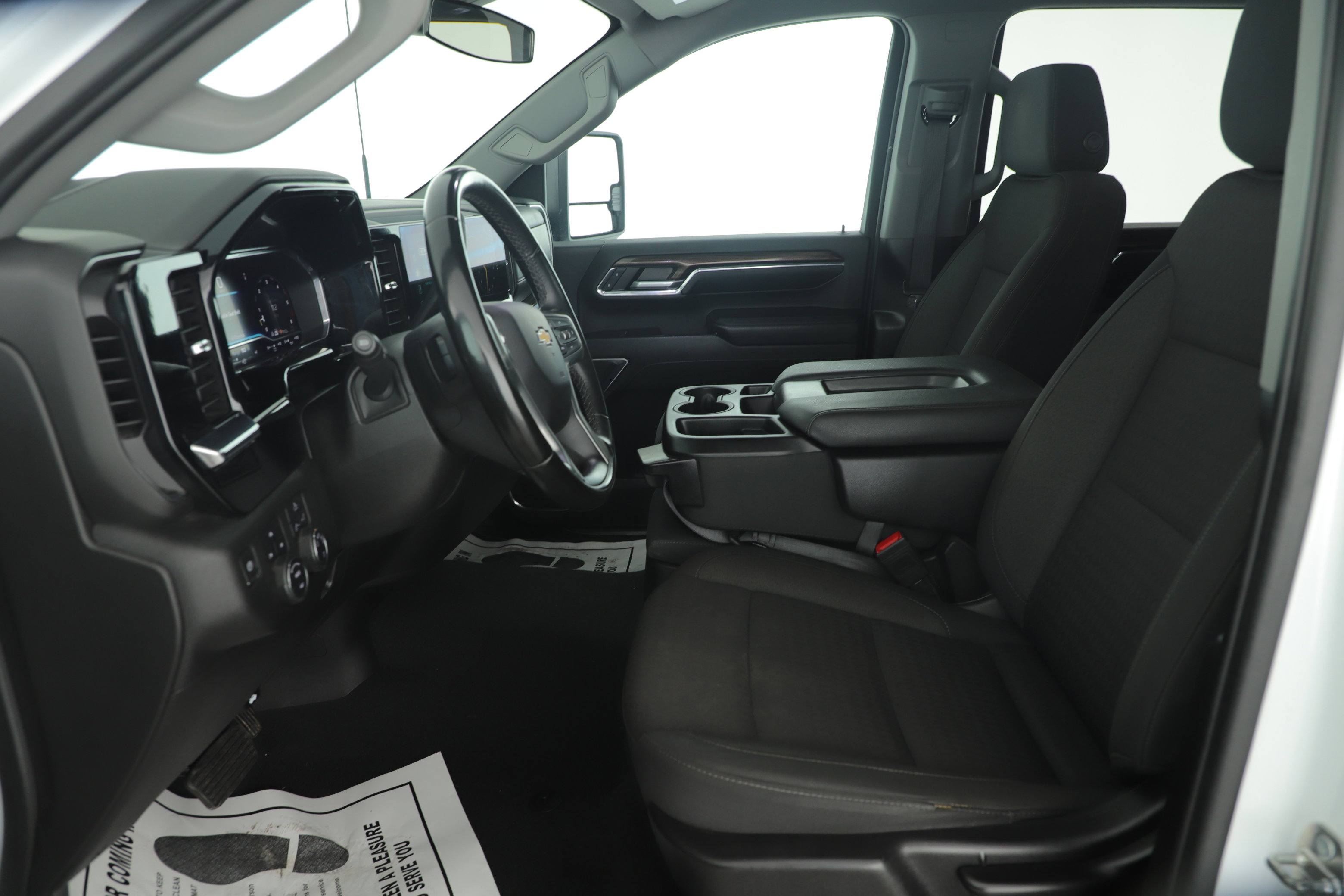 Used 2024 Chevrolet Silverado 2500 LT image 18