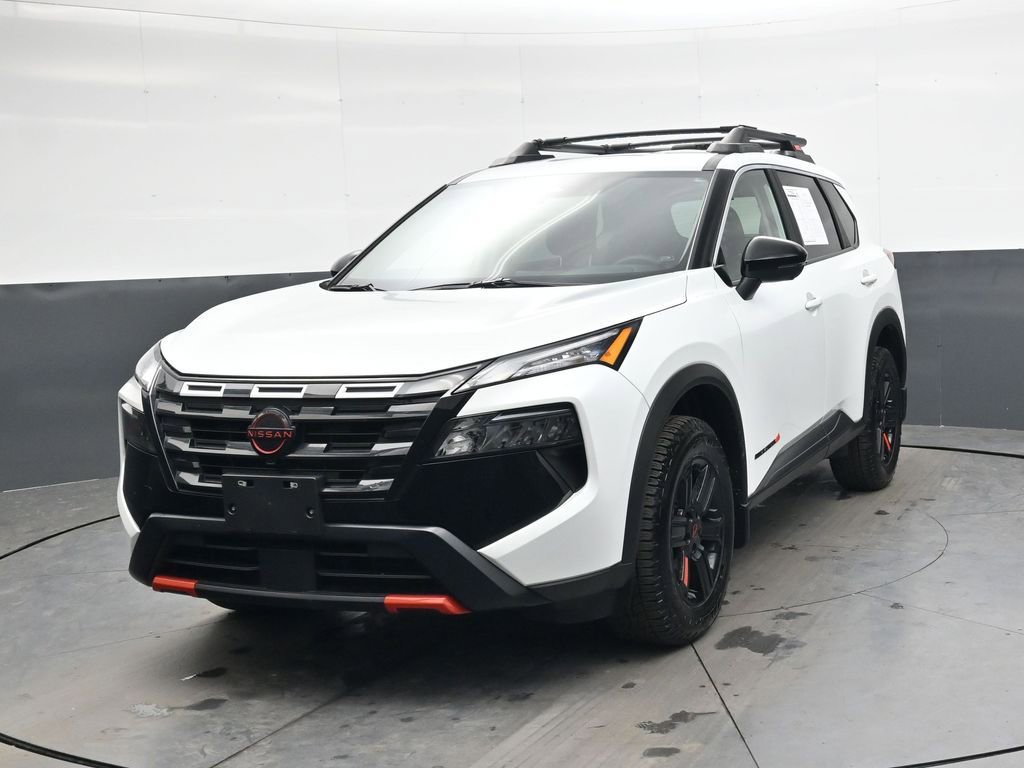 Used 2025 Nissan Rogue SV w/ Rock Creek Premium Package image 9