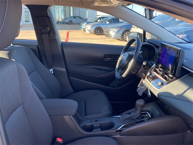 Used 2025 Toyota Corolla LE image 11