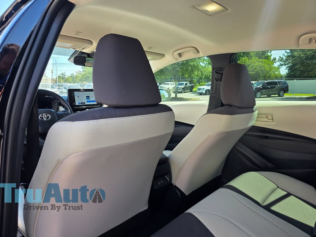 Used 2026 Toyota Corolla LE FWD image 21