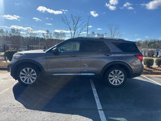 Used 2021 Ford Explorer Limited w/ Equipment Group 301A image 2