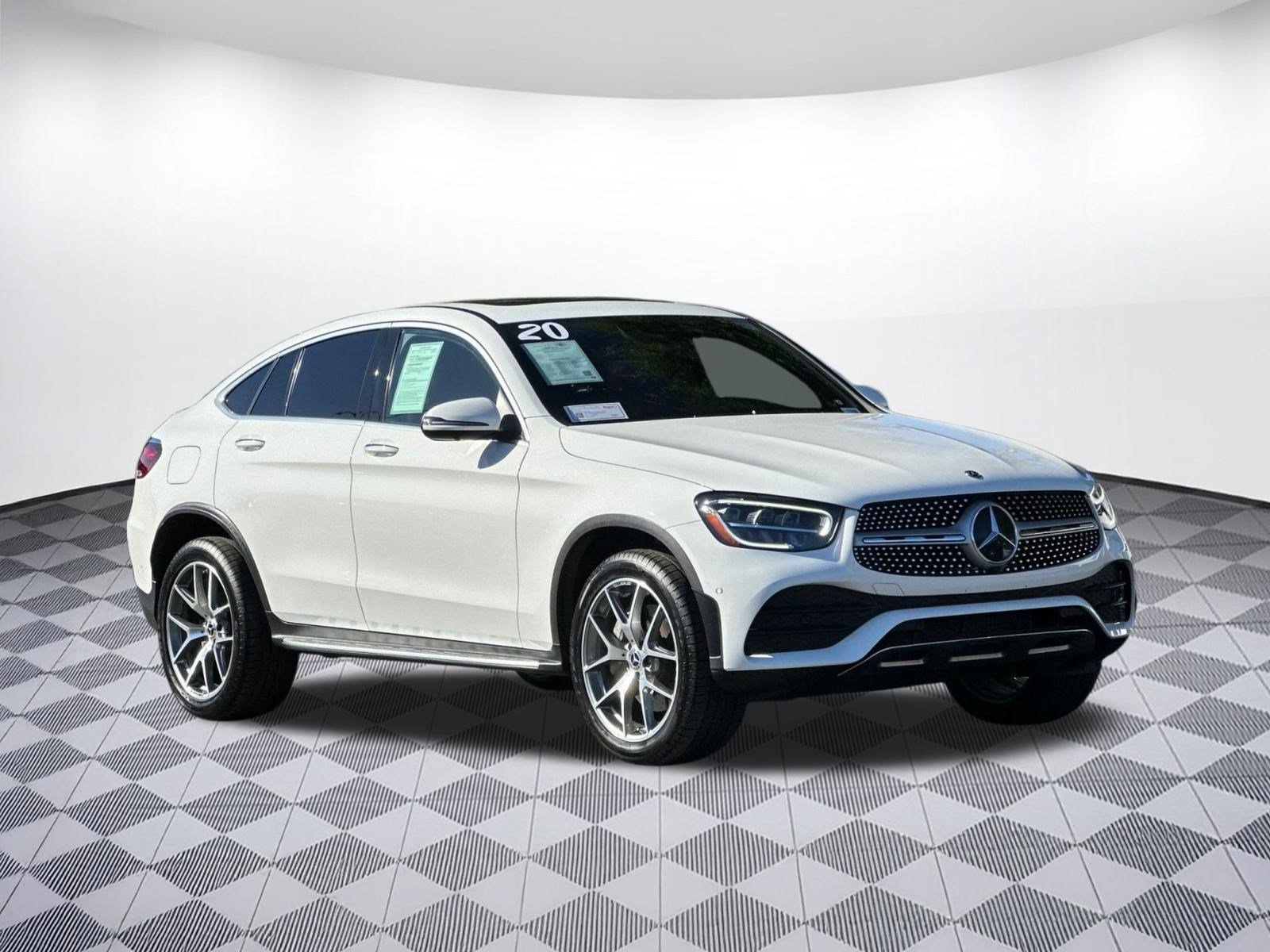 Used 2020 Mercedes-Benz GLC 300 4MATIC Coupe image 7