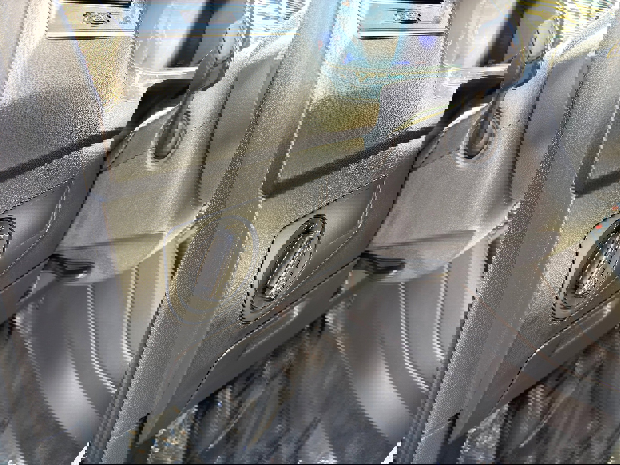 Used 2024 Volkswagen Tiguan S image 27