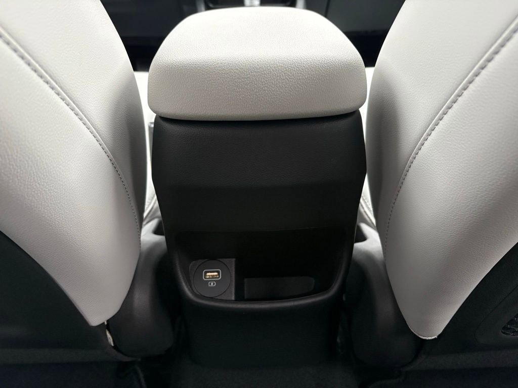 Used 2023 Hyundai Kona Limited image 15