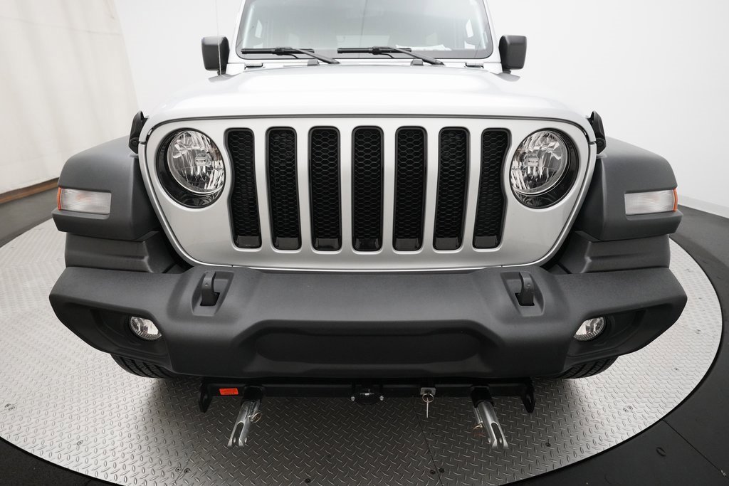 Used 2023 Jeep Wrangler Sport image 21