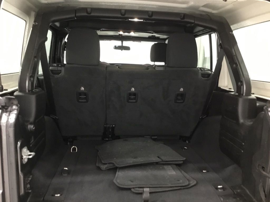 Used 2021 Jeep Wrangler Unlimited Sport image 15
