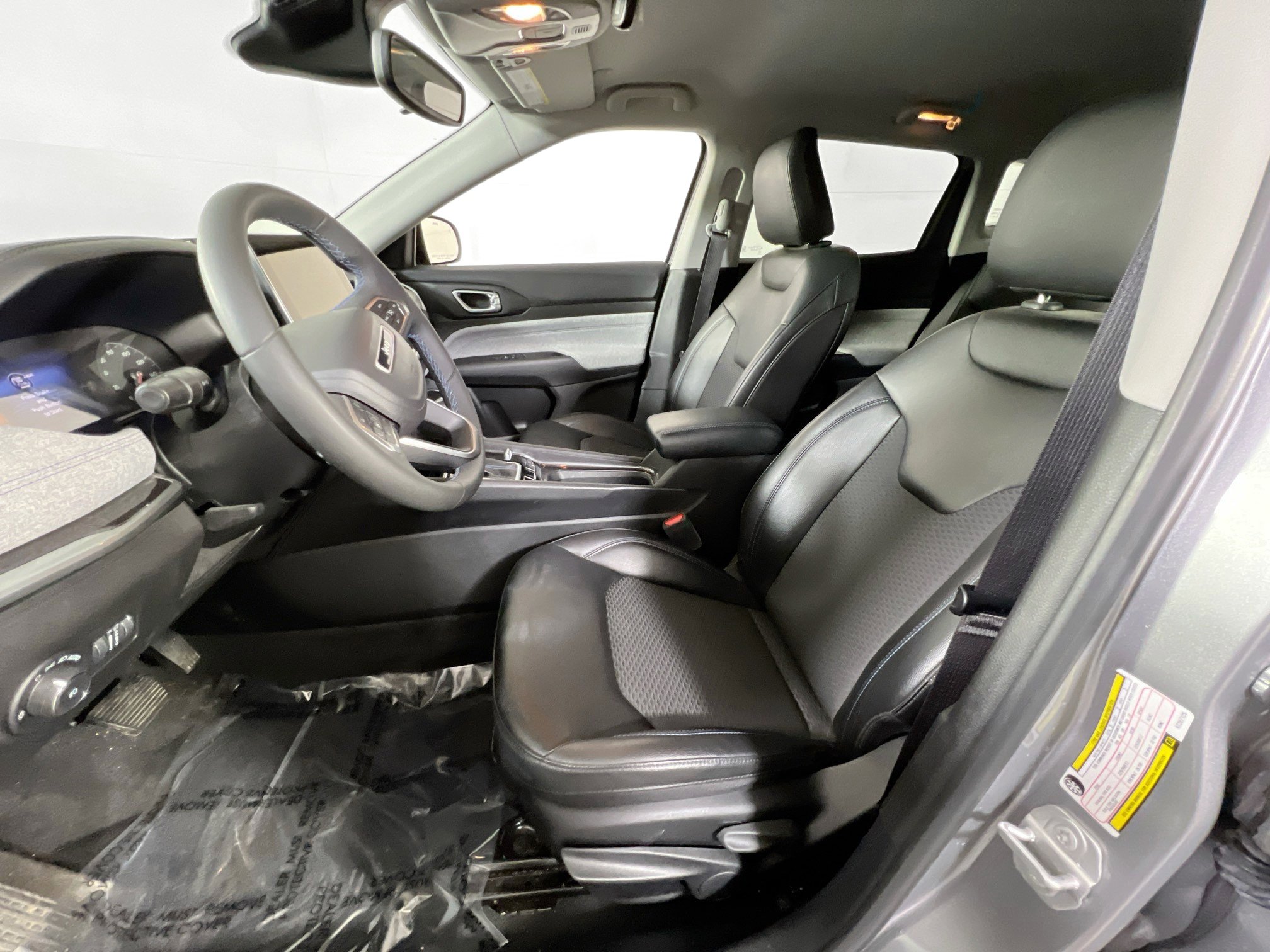 Used 2022 Jeep Compass Latitude image 19