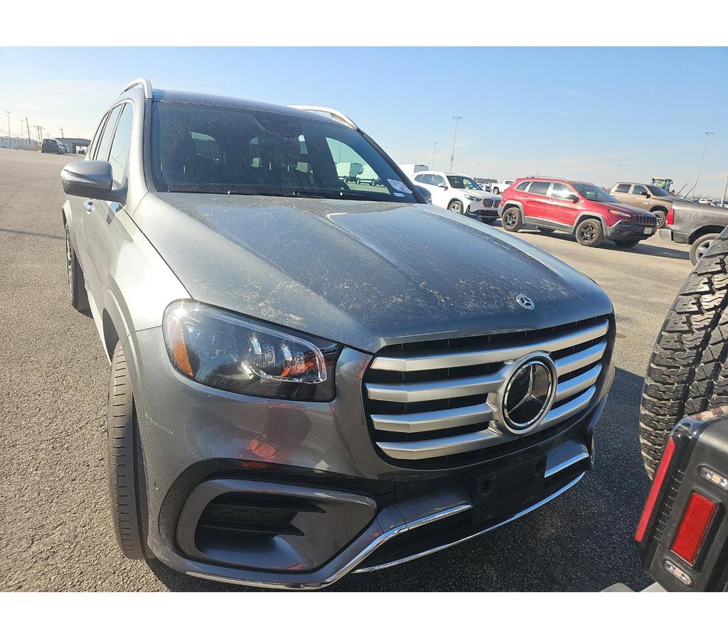 Used 2025 Mercedes-Benz GLS 450 4MATIC image 7