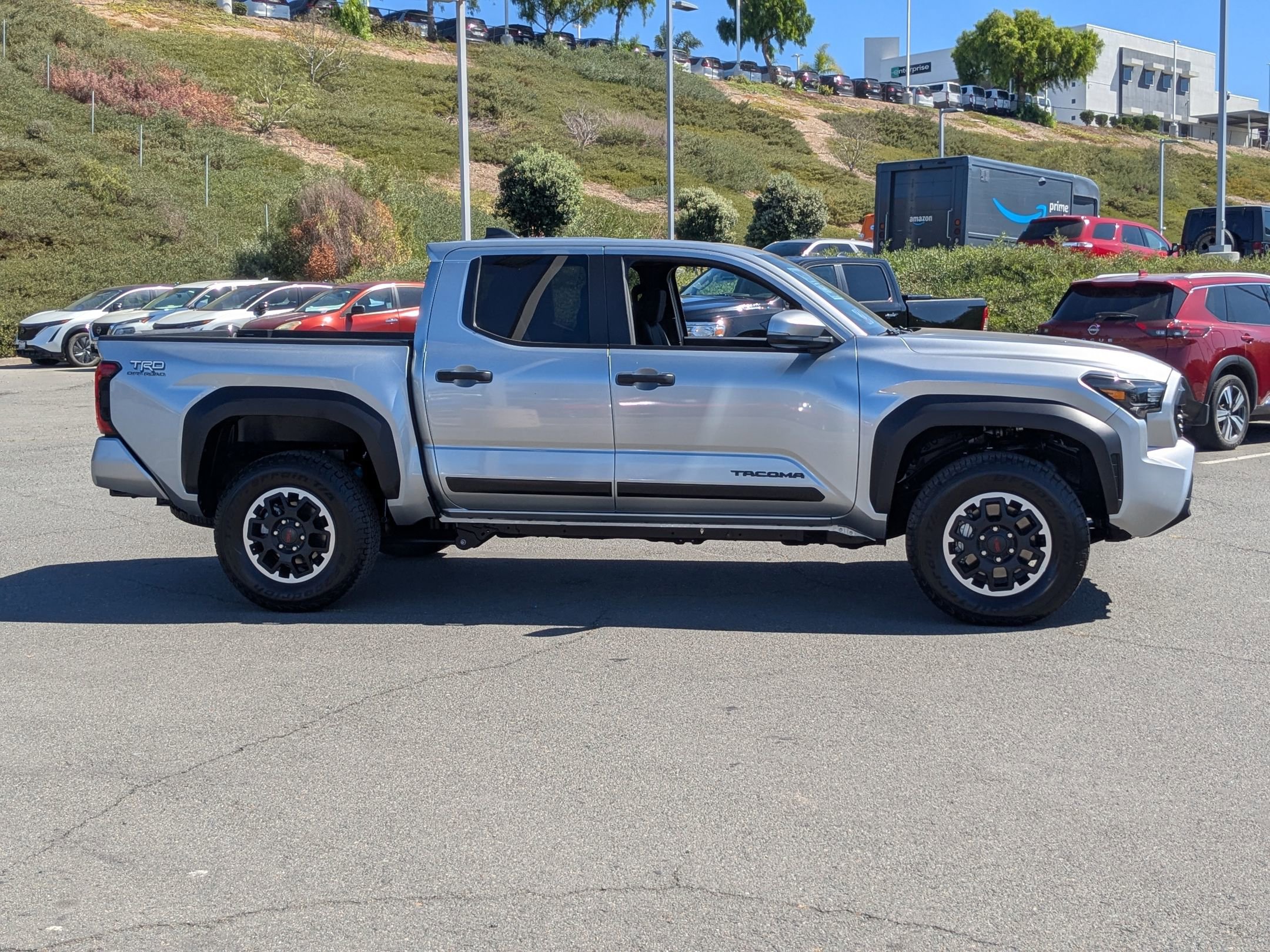 Used 2025 Toyota Tacoma TRD Sport image 4
