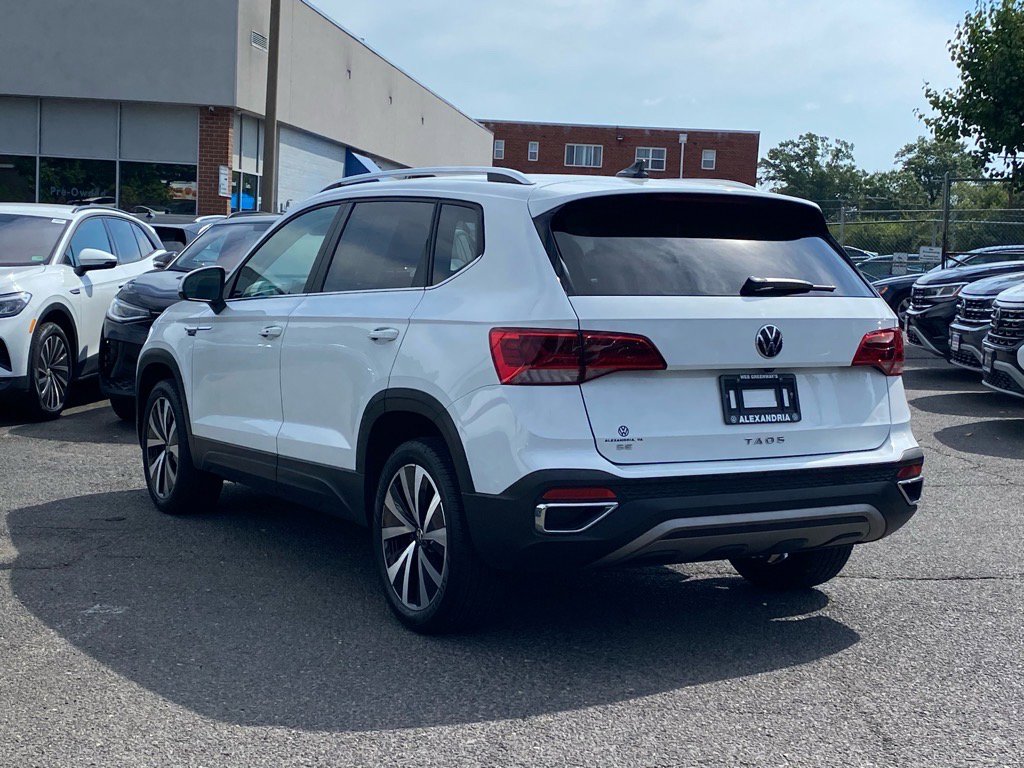 Used 2022 Volkswagen Taos SE image 5