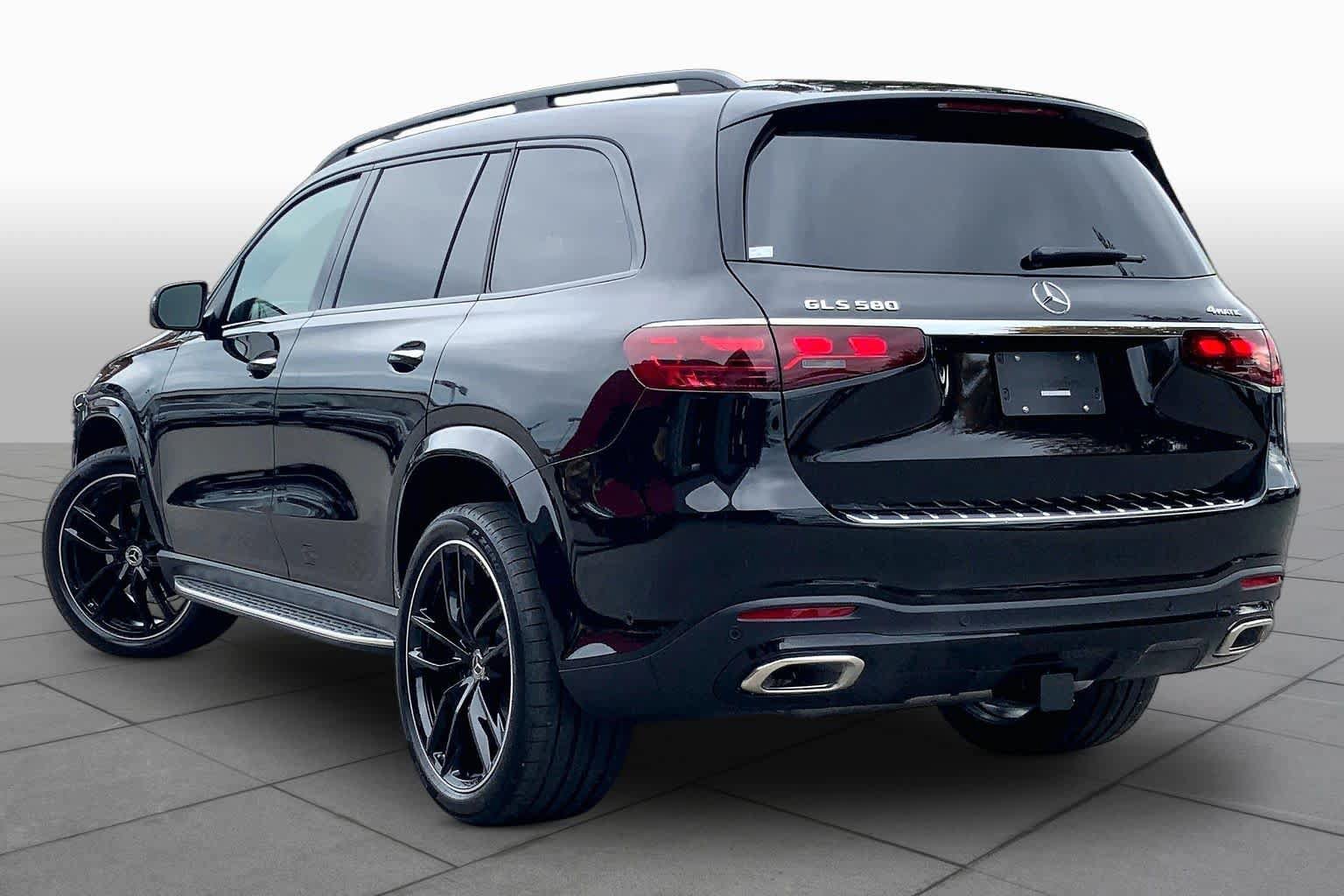 New 2026 Mercedes-Benz GLS 580 4MATIC image 4