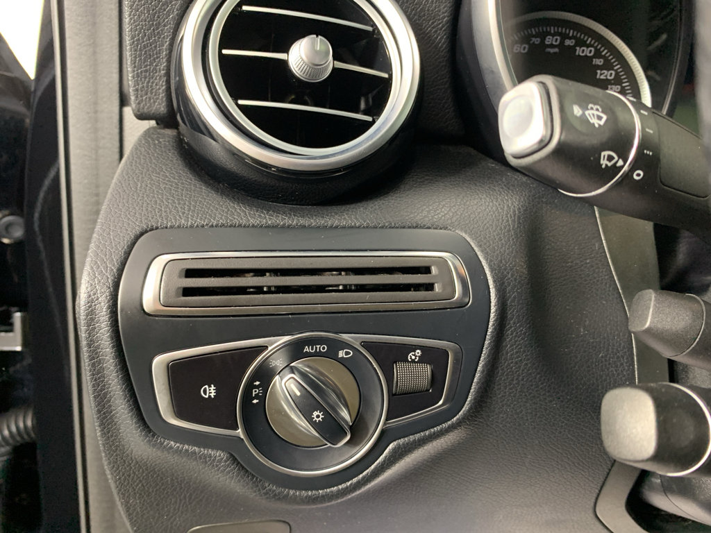 Used 2019 Mercedes-Benz GLC 300 4MATIC Coupe image 17