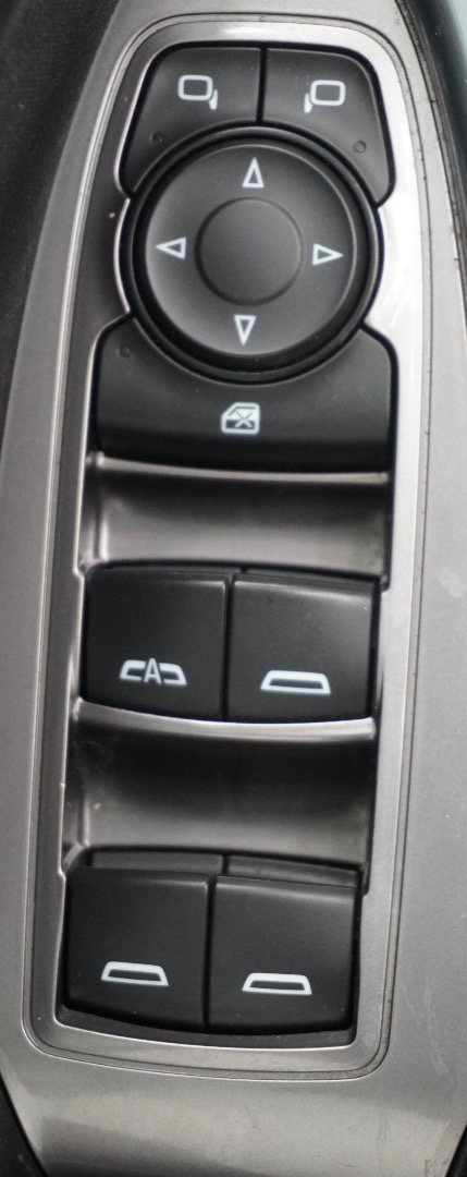 Used 2021 Chevrolet Malibu LT FWD image 25