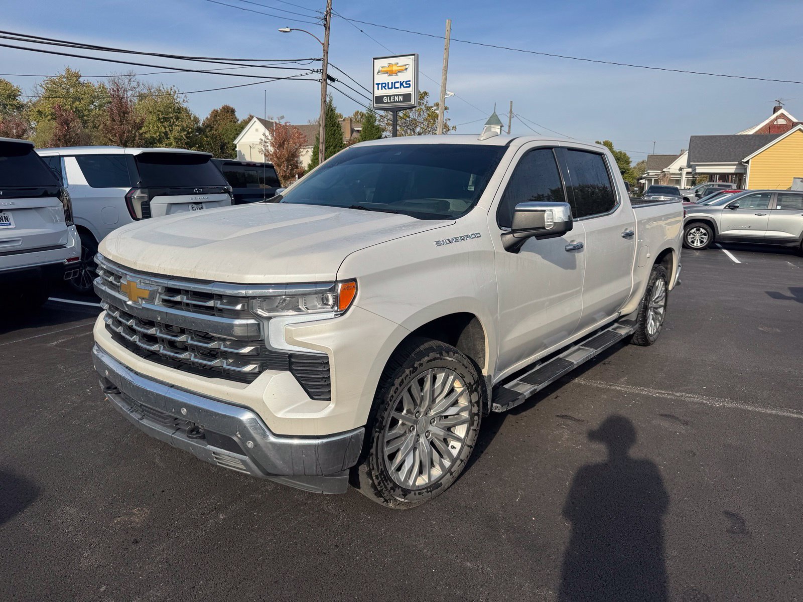 Used 2025 Chevrolet Silverado 1500 LTZ w/ LTZ Premium Package AWD/4WD image 2