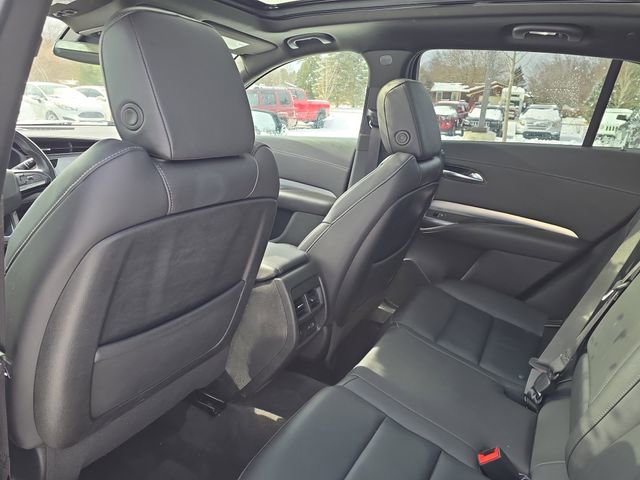 Used 2022 Cadillac XT4 Premium Luxury AWD/4WD image 31