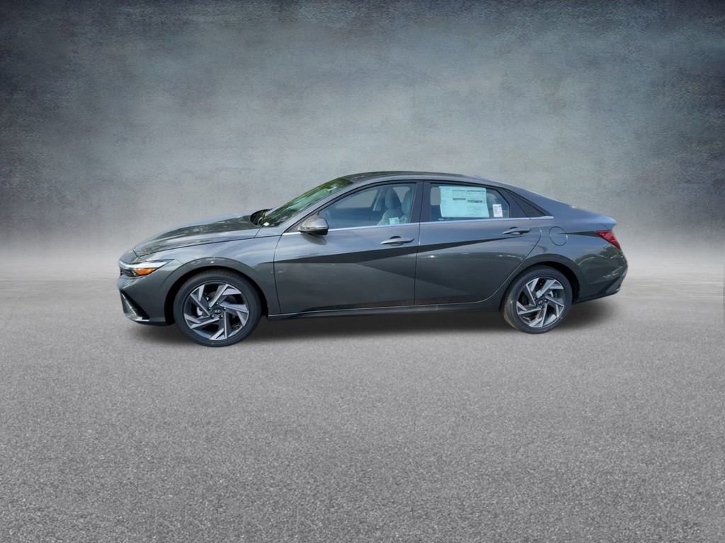 New 2025 Hyundai Elantra Limited image 10