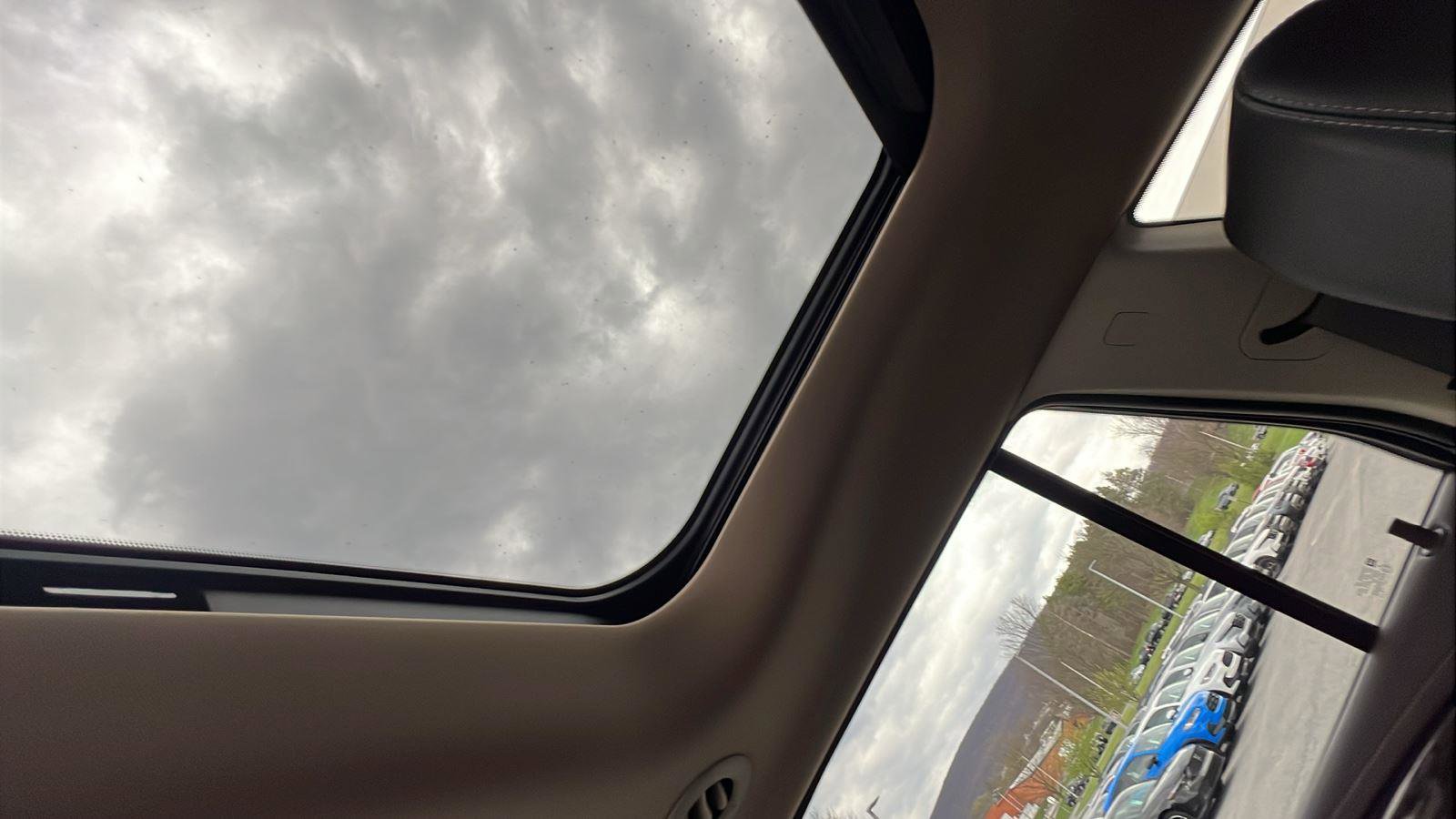 Used 2016 Buick Enclave Premium w/ Experience Buick Package image 20