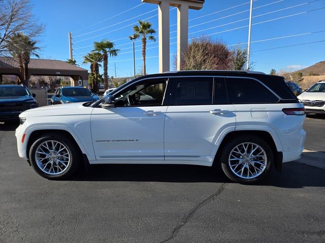 Used 2022 Jeep Grand Cherokee Summit w/ Adv Protech Group IV AWD/4WD image 7