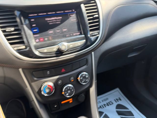 Used 2020 Chevrolet Trax LT w/ LPO, Protection Package AWD/4WD image 9