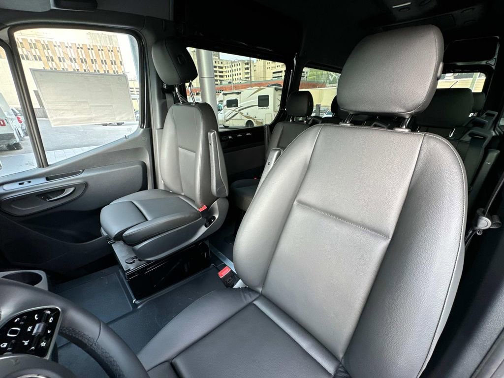 New 2024 Mercedes-Benz Sprinter 2500 image 16