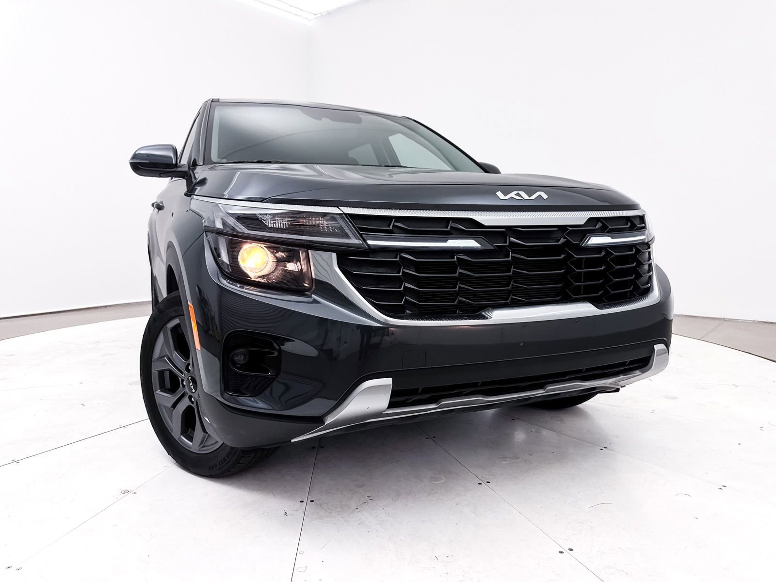 Certified 2024 Kia Seltos S image 6