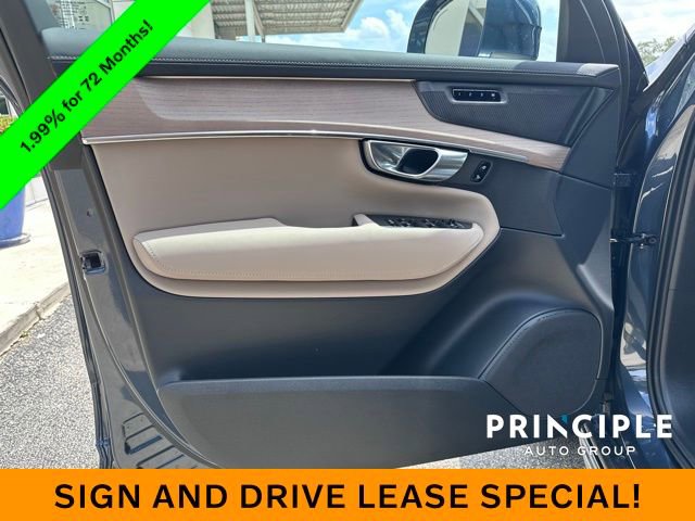 New 2026 Volvo XC90 B6 Plus w/ Protection Package Premier image 17