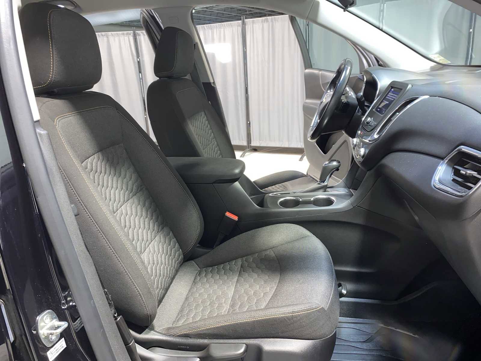 Used 2020 Chevrolet Equinox LT image 14