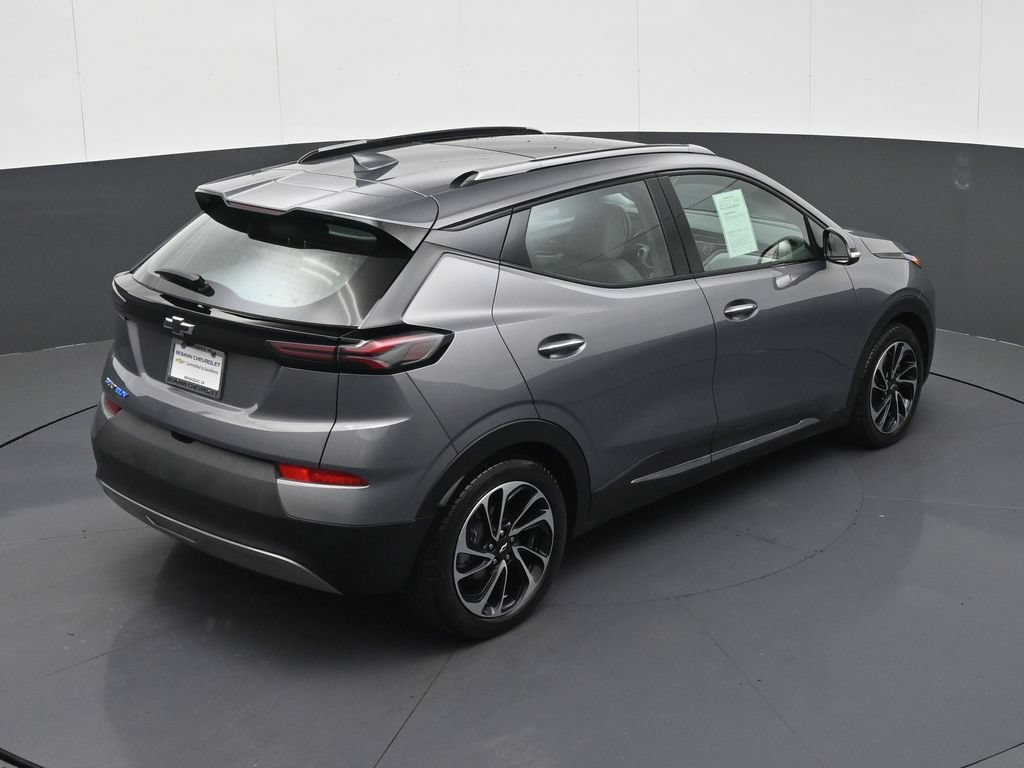Certified 2023 Chevrolet Bolt EUV Premier w/ Sun & Sound Package FWD image 26