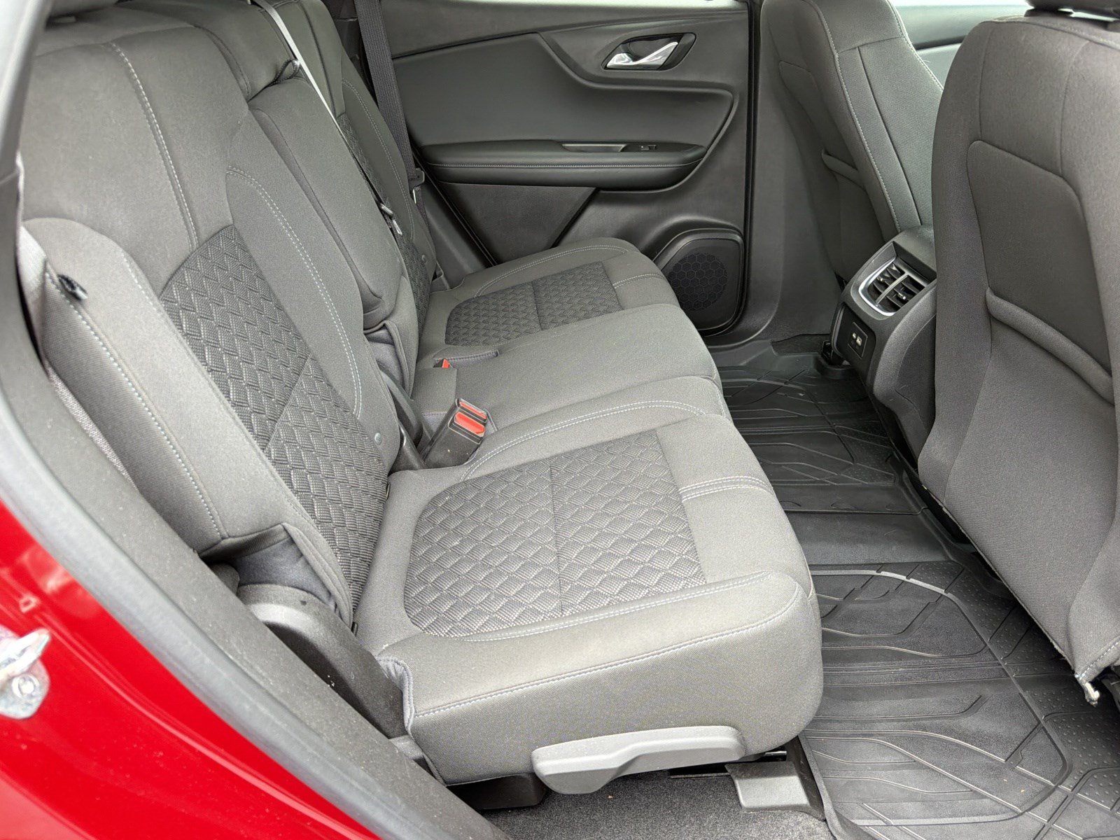 Used 2021 Chevrolet Blazer LT w/ LPO, Black Accent Package FWD image 15