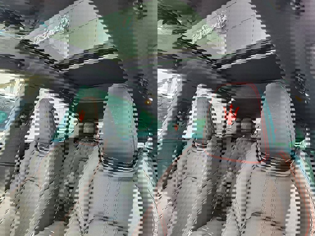 New 2024 Maserati Levante GT Ultima image 22