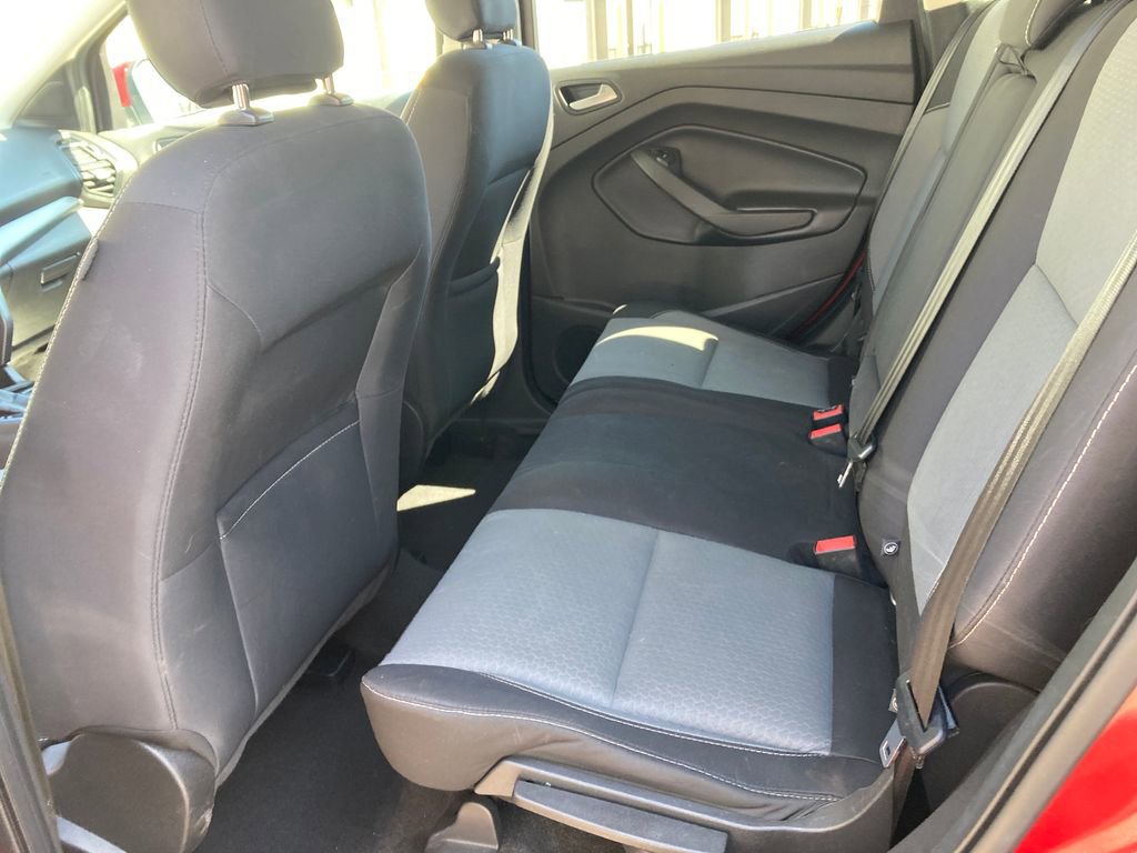 Used 2018 Ford Escape SE w/ SE Sync 3 Package AWD/4WD image 34