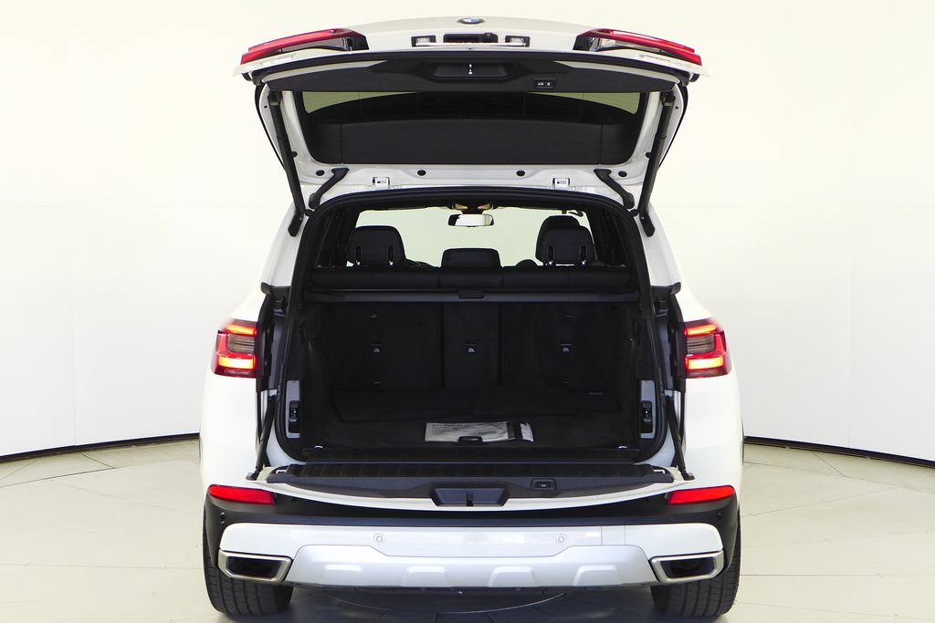 Used 2021 BMW X5 xDrive40i w/ Convenience Package AWD/4WD image 10