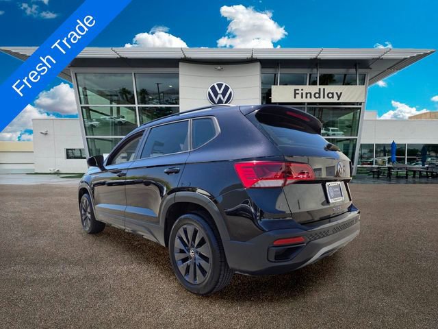 Certified 2022 Volkswagen Taos S FWD image 4