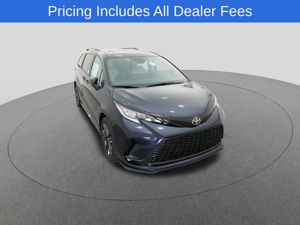 New 2026 Toyota Sienna XSE FWD image 14