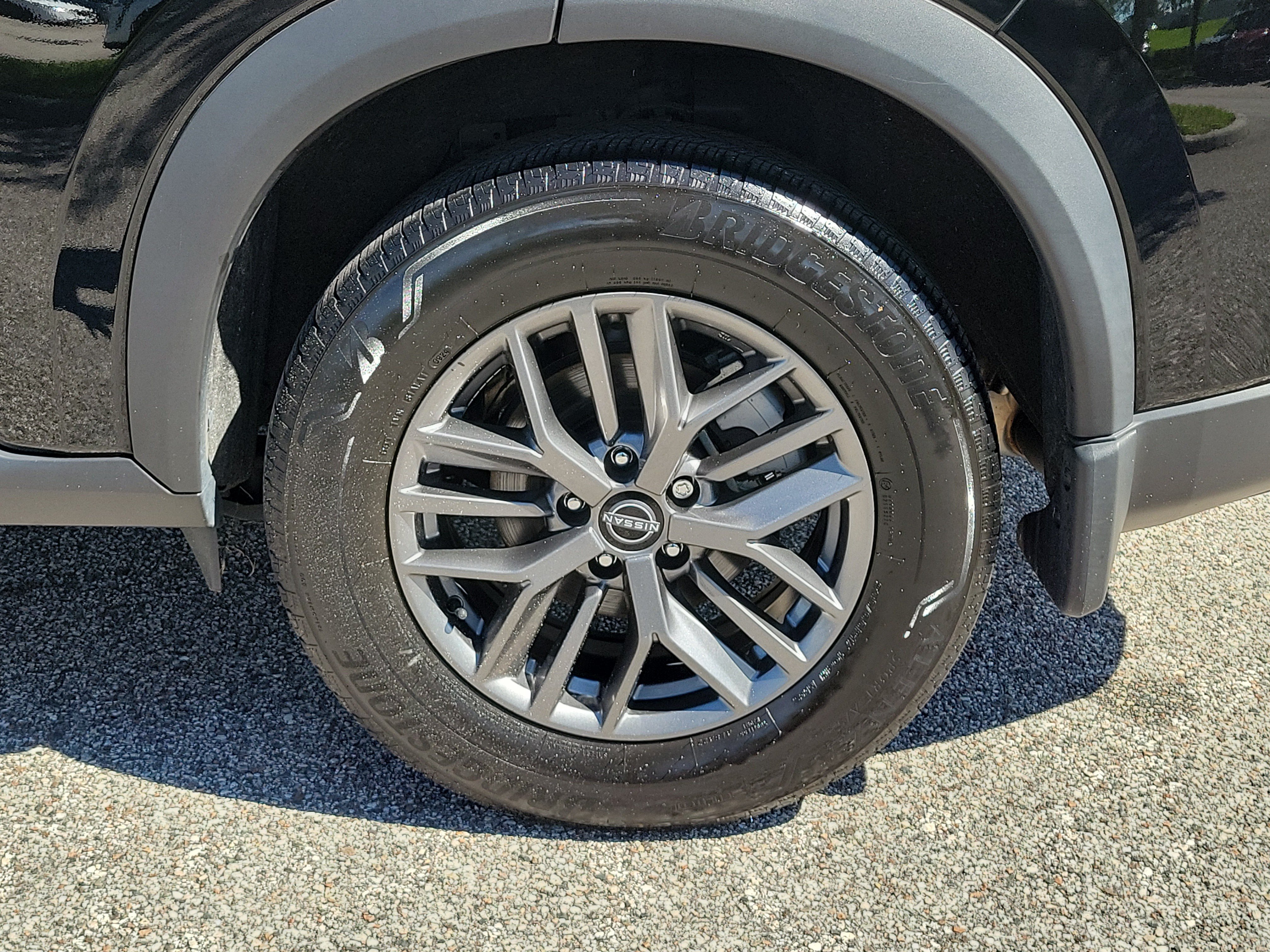 Certified 2024 Nissan Rogue S FWD image 10