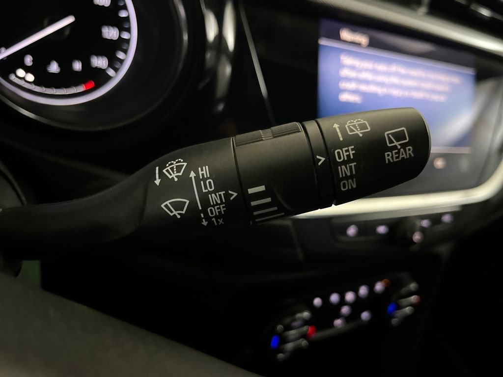 Used 2020 Buick Encore GX Select image 63