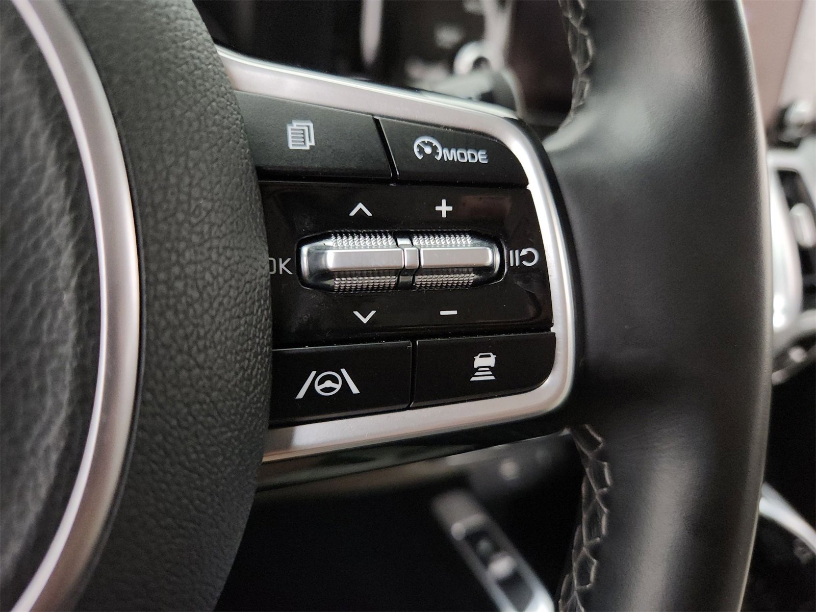 Used 2022 Kia Sorento SX image 27