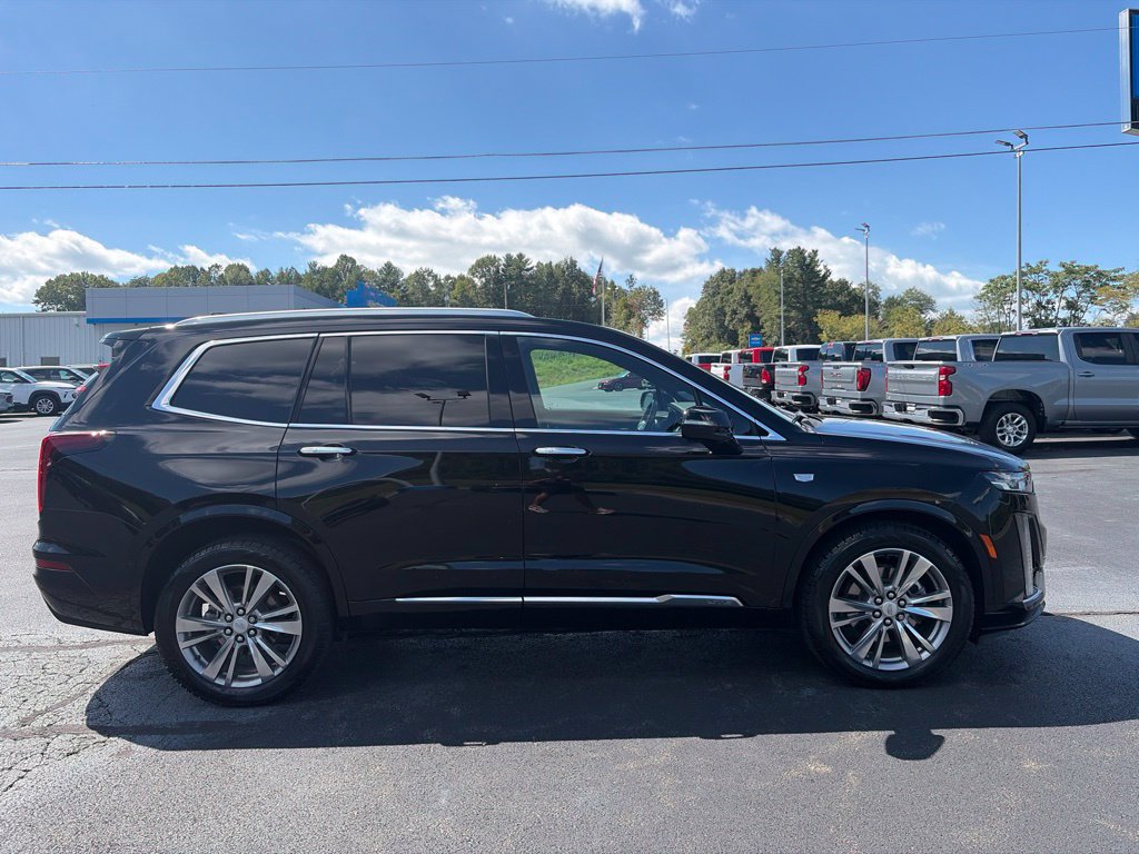 Used 2024 Cadillac XT6 Premium Luxury w/ Technology Package AWD/4WD image 11