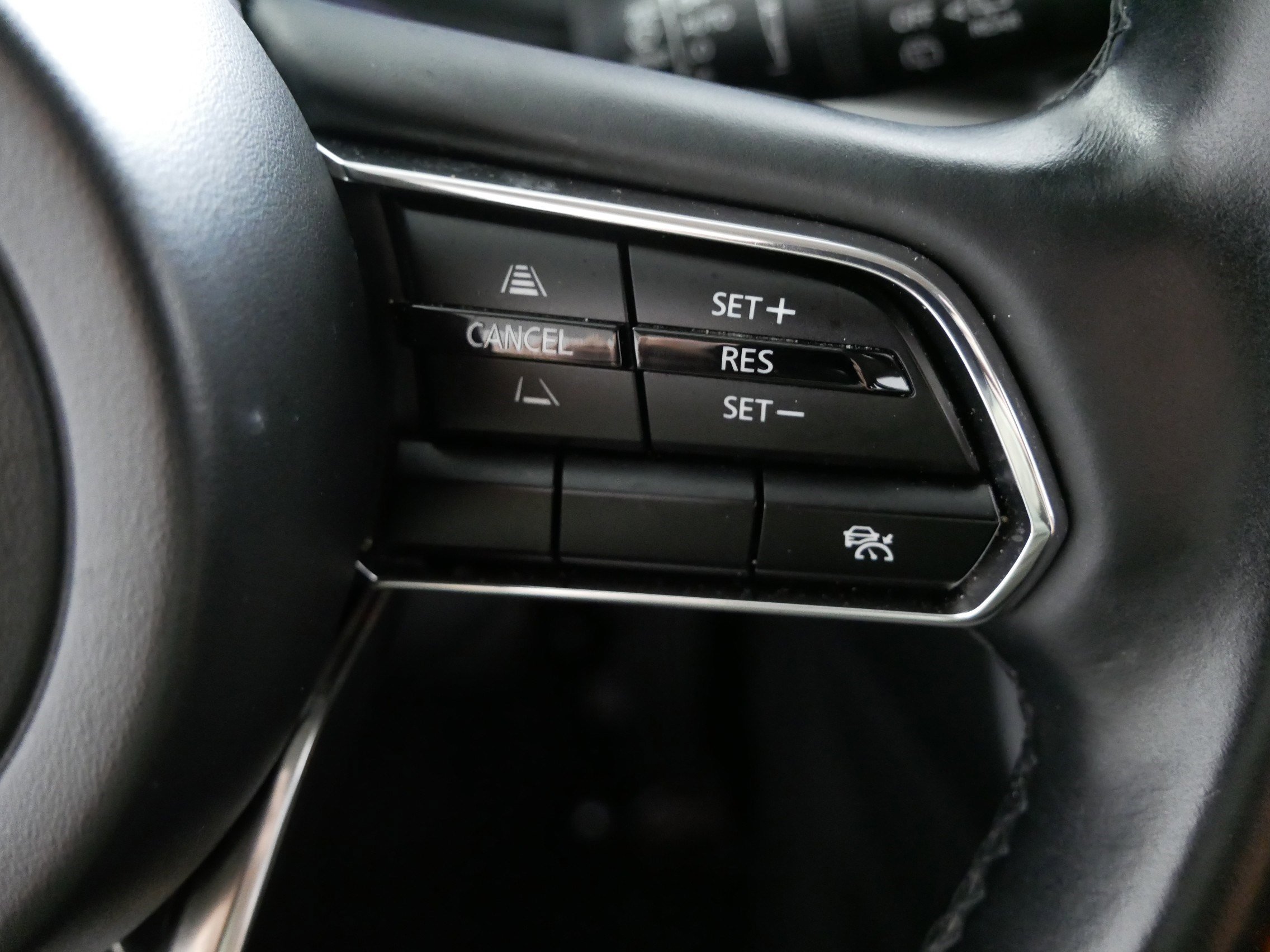 Used 2024 MAZDA CX-90 3.3 Turbo w/ Select Package image 28