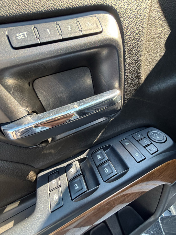 Used 2018 Chevrolet Silverado 1500 LTZ w/ Sport Package image 11