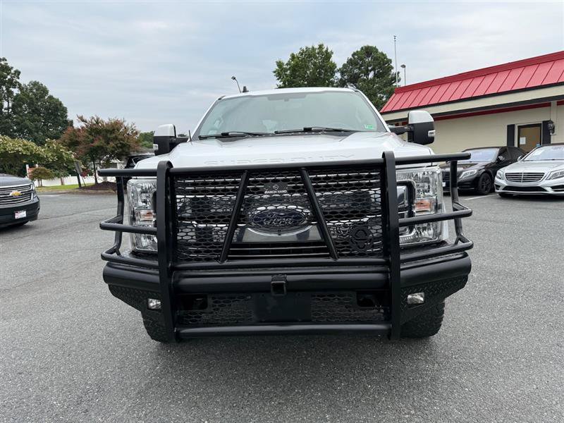 Used 2019 Ford F250 Lariat w/ Lariat Value Package AWD/4WD image 4