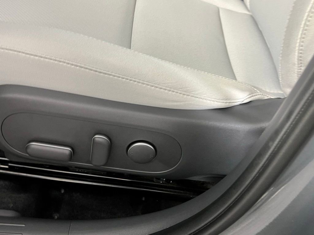 Used 2025 Hyundai Kona SEL image 23