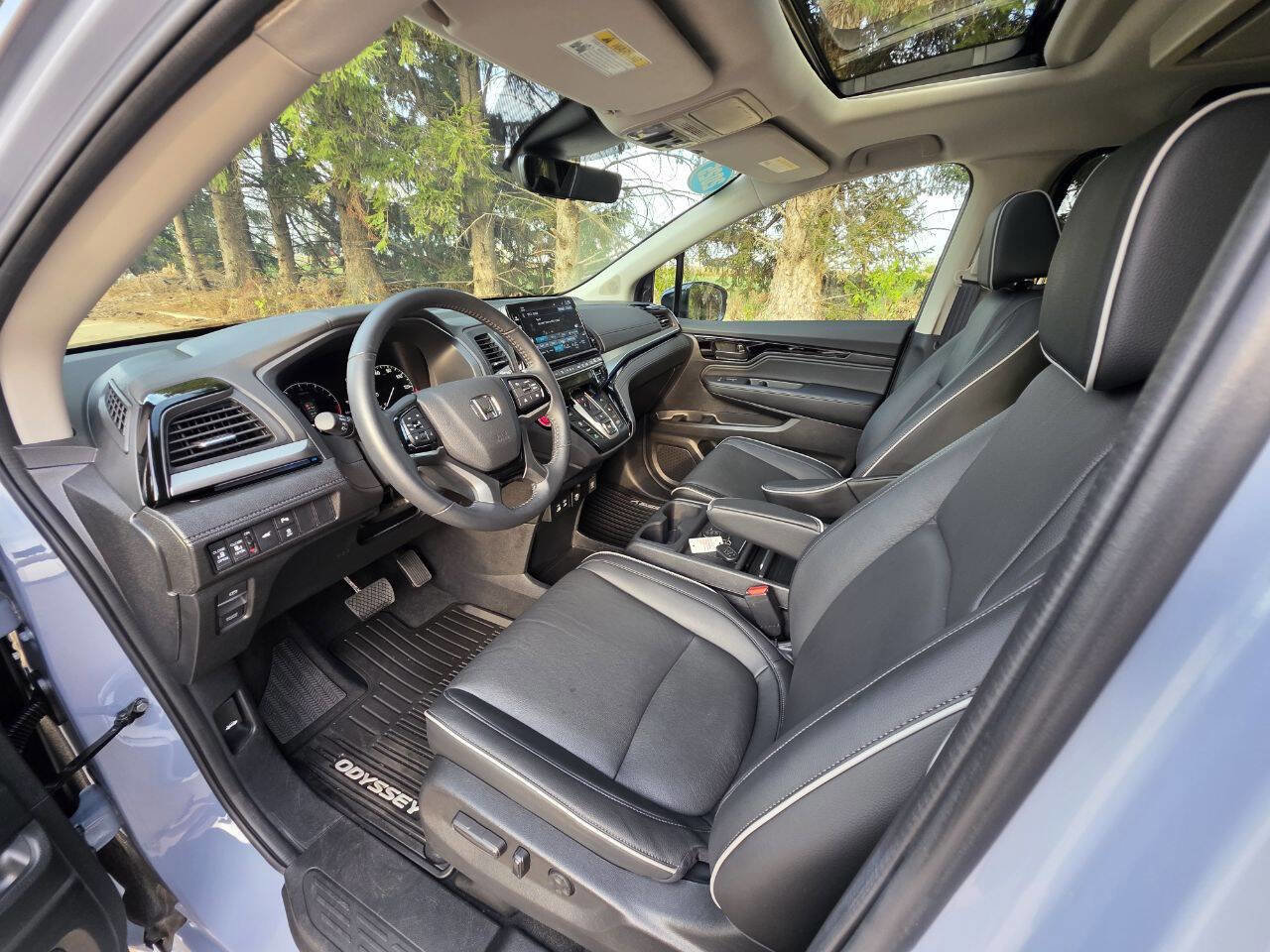 Used 2025 Honda Odyssey Touring image 13