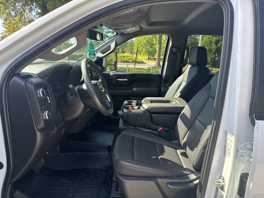 Used 2025 GMC Sierra 3500 Pro w/ Convenience Package AWD/4WD image 12
