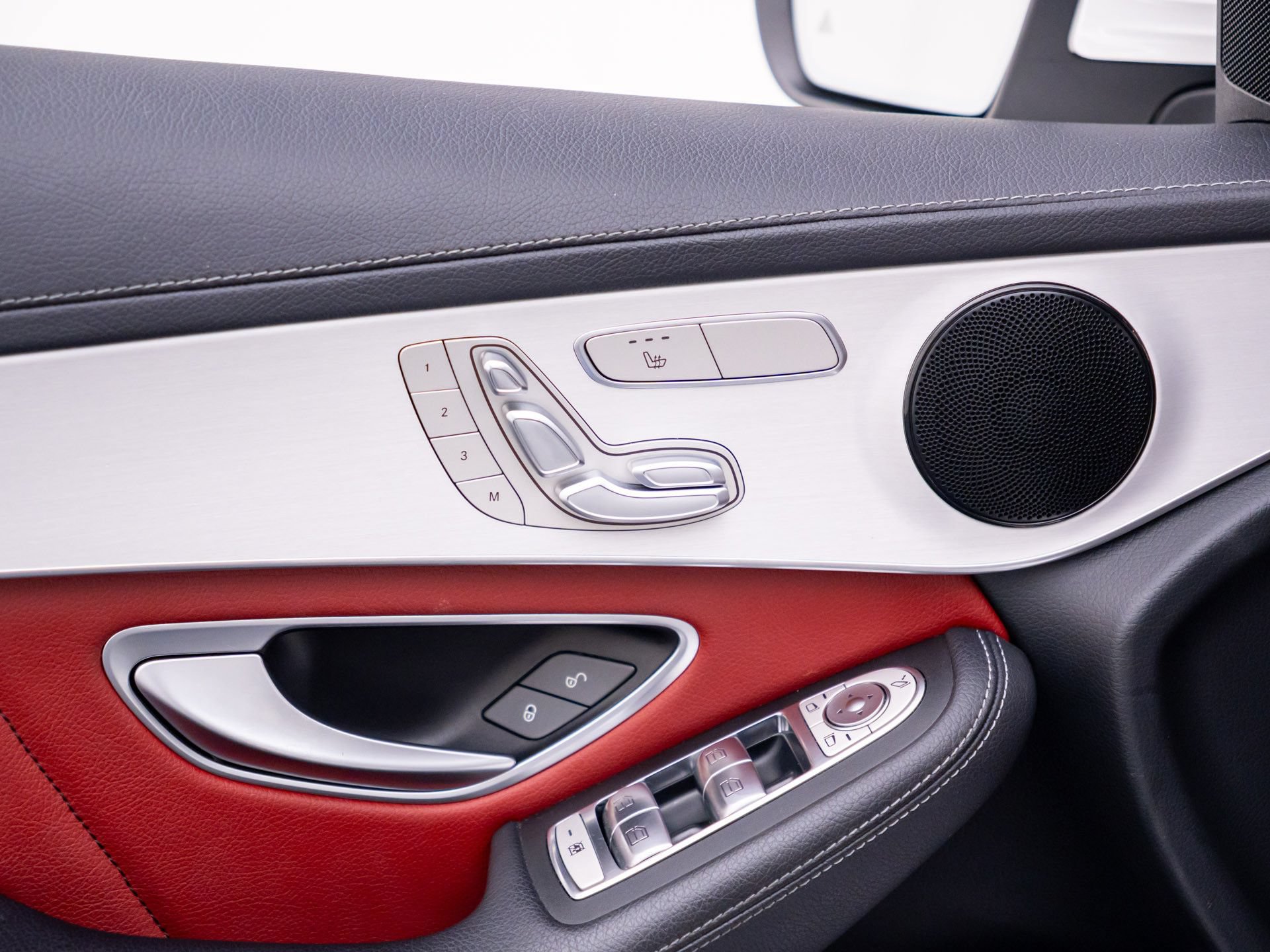 Used 2022 Mercedes-Benz GLC 300 4MATIC Coupe image 13
