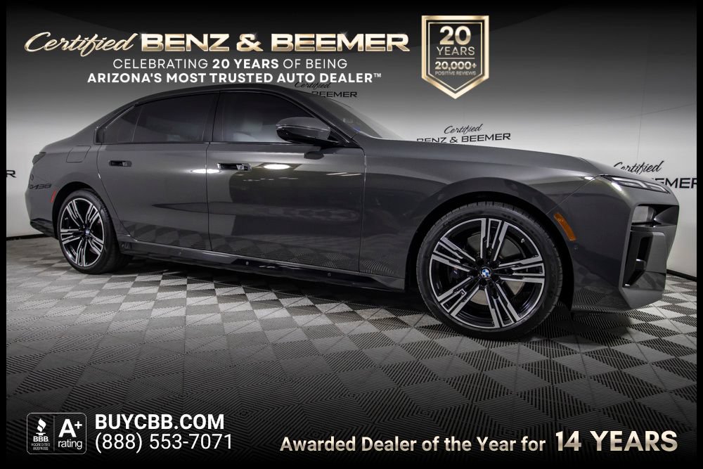 Used 2023 BMW 760i xDrive AWD/4WD image 1