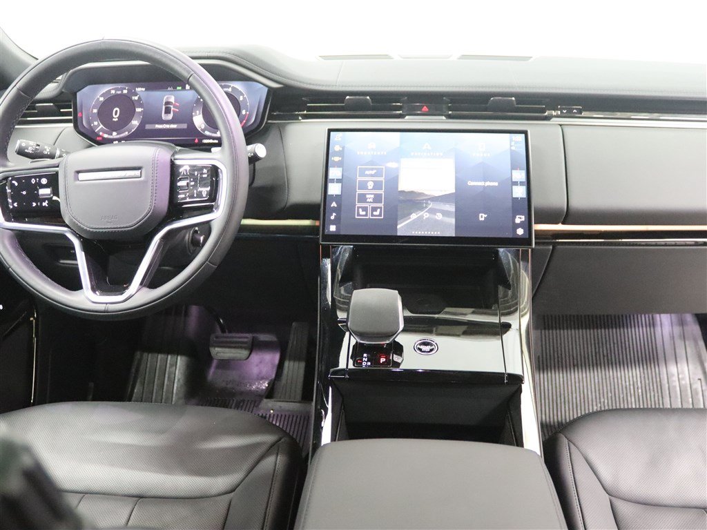 Used 2024 Land Rover Range Rover Sport SE image 17