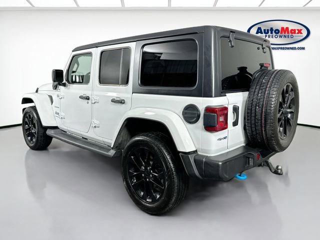 Used 2023 Jeep Wrangler Unlimited Sahara w/ Cold Weather Group image 5