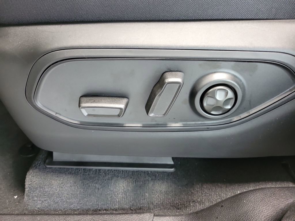 New 2025 Jeep Grand Cherokee L Limited image 18